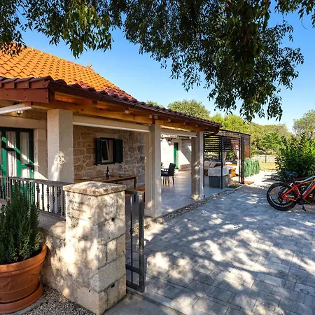 My Dalmatia - Authentic Stone House Dida Holiday home *