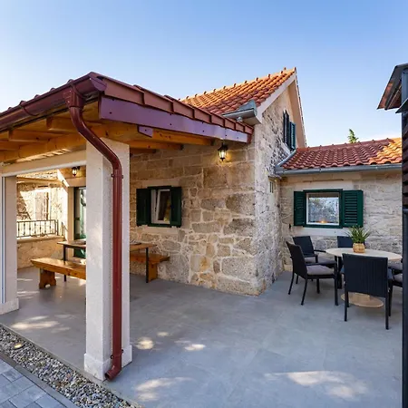 My Dalmatia - Authentic Stone House Dida Holiday home Radonic