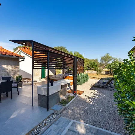 My Dalmatia - Authentic Stone House Dida Holiday home Radonic