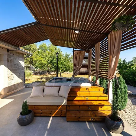 My Dalmatia - Authentic Stone House Dida Holiday home *