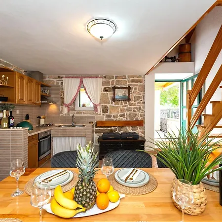 Holiday home My Dalmatia - Authentic Stone House Dida Radonic