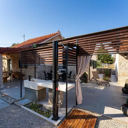 My Dalmatia - Authentic Stone House Dida * Radonic