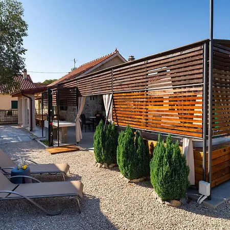 Holiday home My Dalmatia - Authentic Stone House Dida